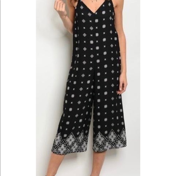 Jumpsuit - Picture 3 of 4